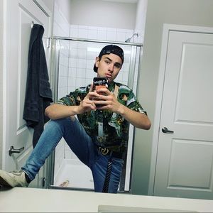 Meet your Posher, Brian